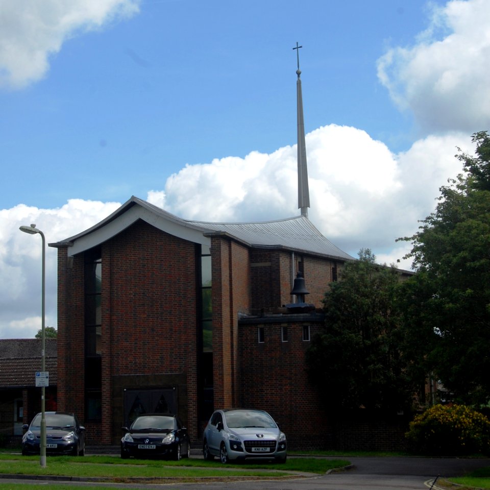 St Barnabas' Church, Fromond Road, Weeke, Winchester (June 2019) (9)