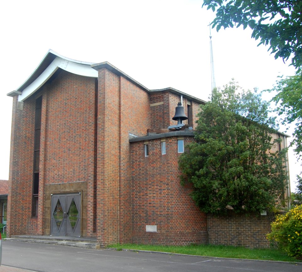 St Barnabas' Church, Fromond Road, Weeke, Winchester (June 2019) (2)