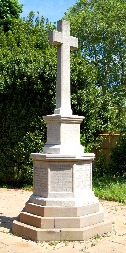 St Andrew's Church, High Street, Hamble-le-Rice (May 2019) (War Memorial)