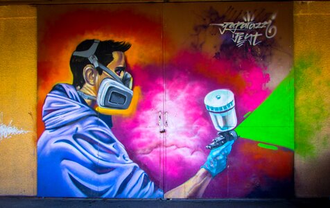 Metallic garage artist