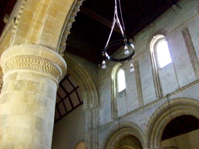 St Andrew, Steyning, interior 02