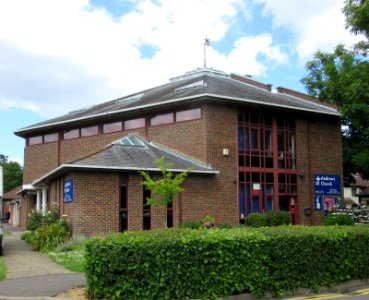 St Andrew's Church, Goldsworth Park, Woking (June 2015) (2)