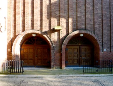 St. Thomas-vo-Aquin-Kirche (Berlin-Charlottenburg) Portale