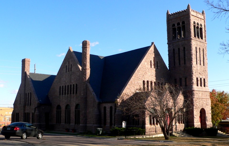 St. Thomas Episcopal Sioux City from NW 2