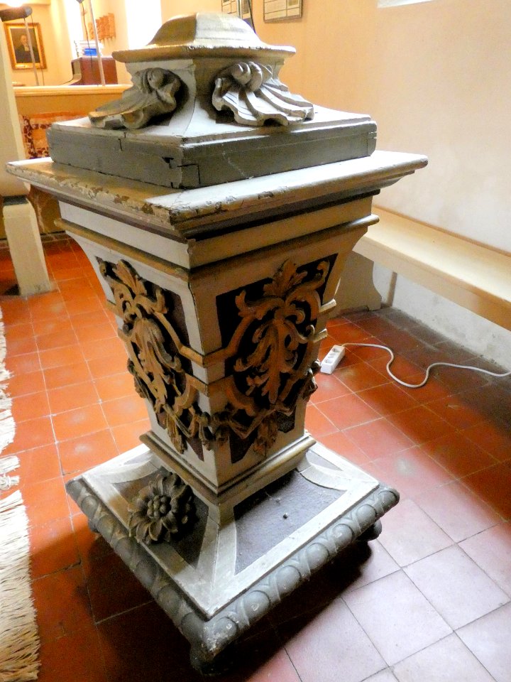 St.Katharinen Ammendorf Taufbecken