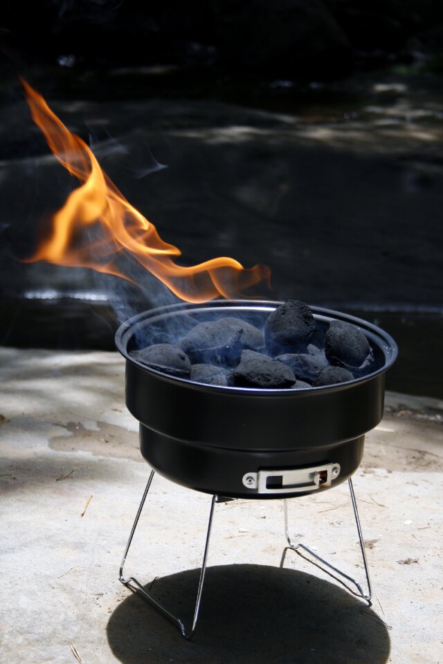 Smoke picnic barbeque