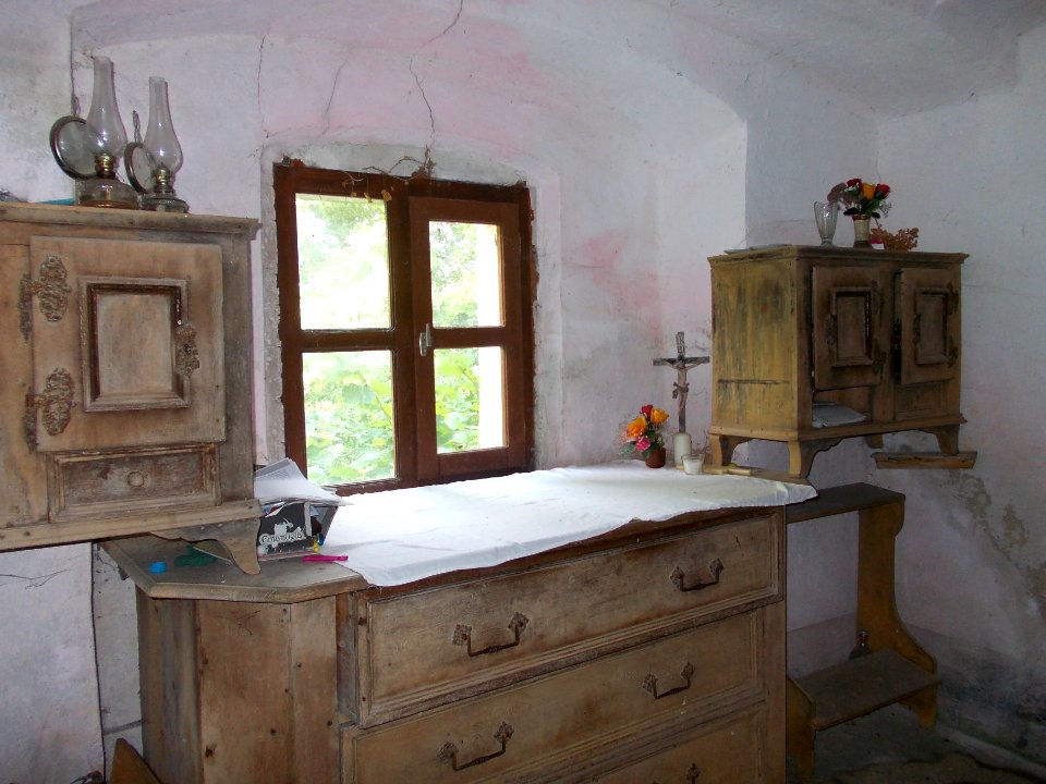 St. Oswald's Church (Pečice) 09