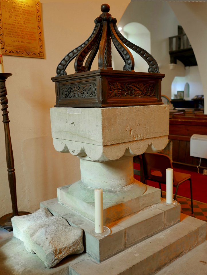 St.James Manorbier H10b Font
