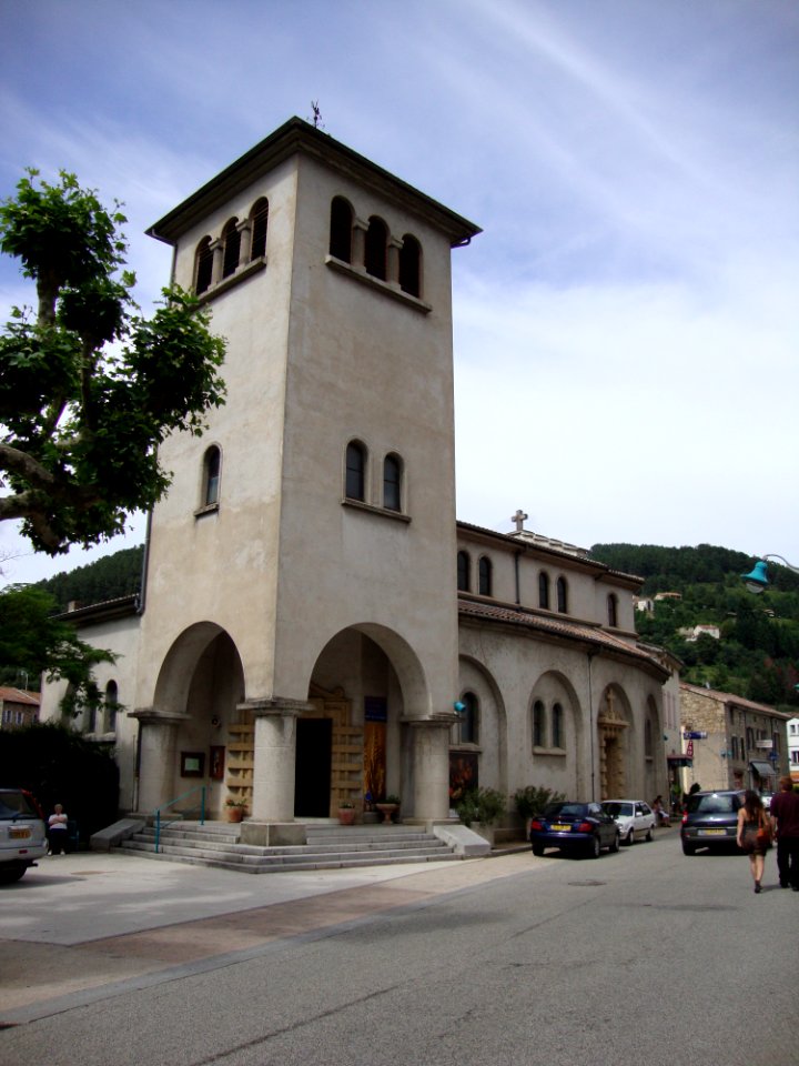 St.Sauveur-de-Montagut (Ardèche, Fr) l'église