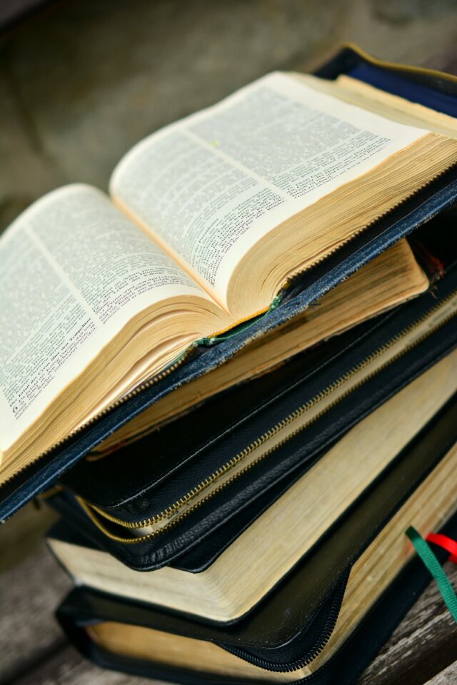 Holy scripture christianity read