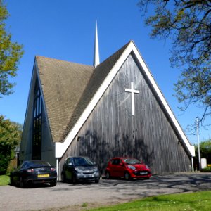 St Alban's Church, Wood Street Village, Guildford (April 2014, from South)