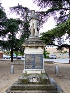 St.Laurent-des-Arbres (Gard, Fr) monument aux morts