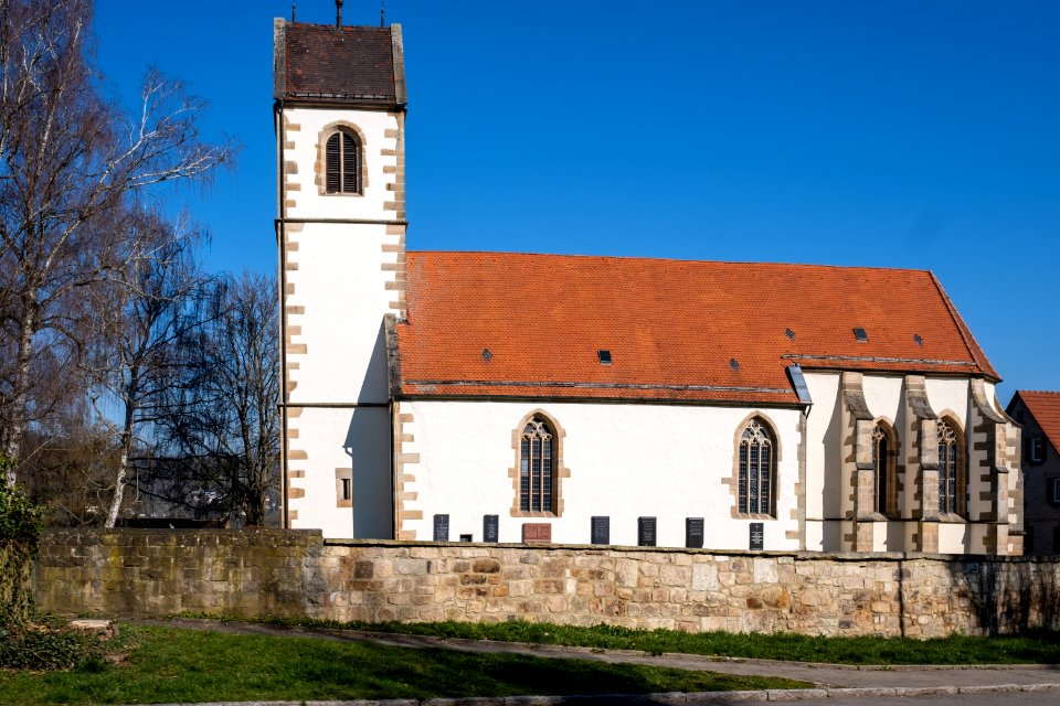 St.-Galluskirche in Derendingen von der Weinbergstraße aus gesehen