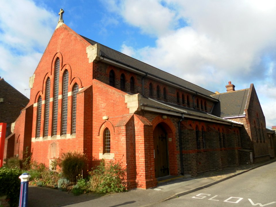 St Agnes Church, Whitley Road, Eastbourne (October 2012) (4)