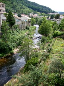St.Sauveur-de-Montagut (Ardèche, Fr) la Glueyre (vers l'amont)