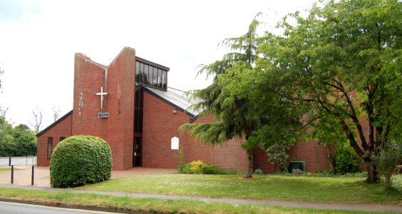 St Philip Howard's RC Church, Bishopsfield Road, Fareham (May 2019) (5)