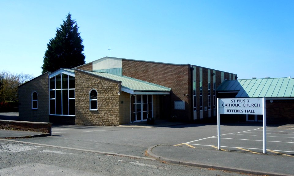 St Pius X RC Church, Horseshoe Lane East, Merrow (April 2014, from Southeast)