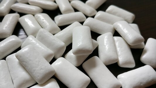 Chewing gum chew white photo