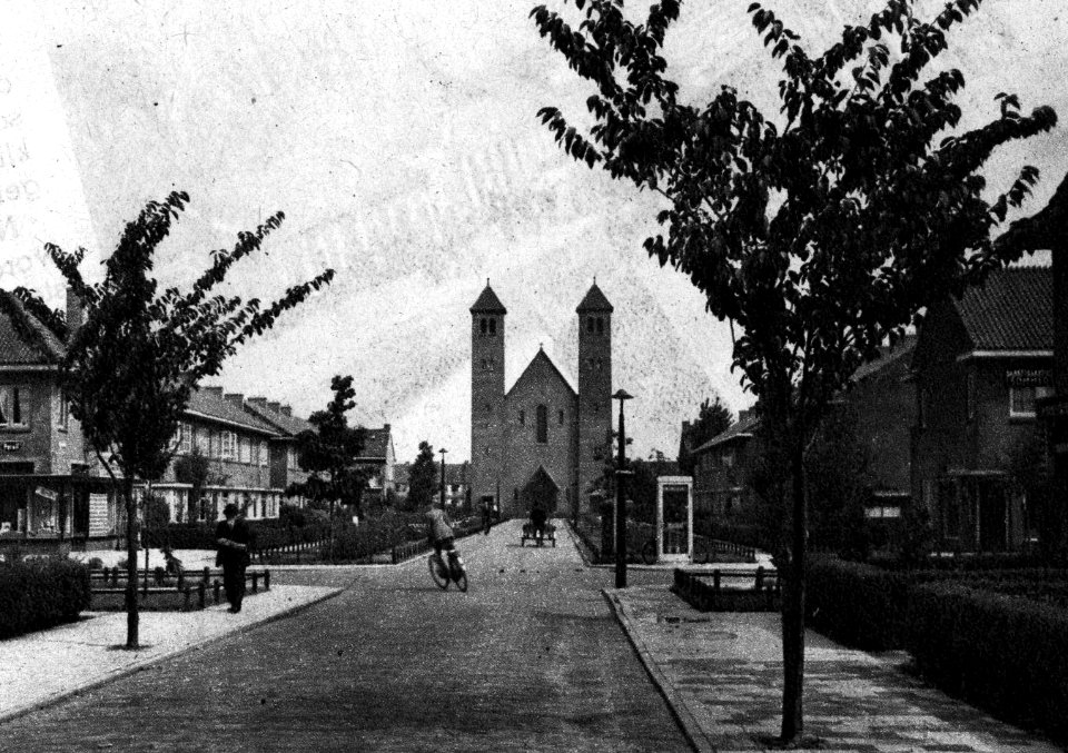 St.-Pauluskerk in Raiffeisenlaan Utrecht - HUA-69275