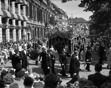 St Servaasprocessie te Maastricht op het Vrijthof, Bestanddeelnr 902-7482