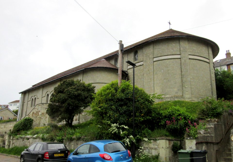 St Alban's Church, St Alban's Road, Ventnor (May 2016) (1)