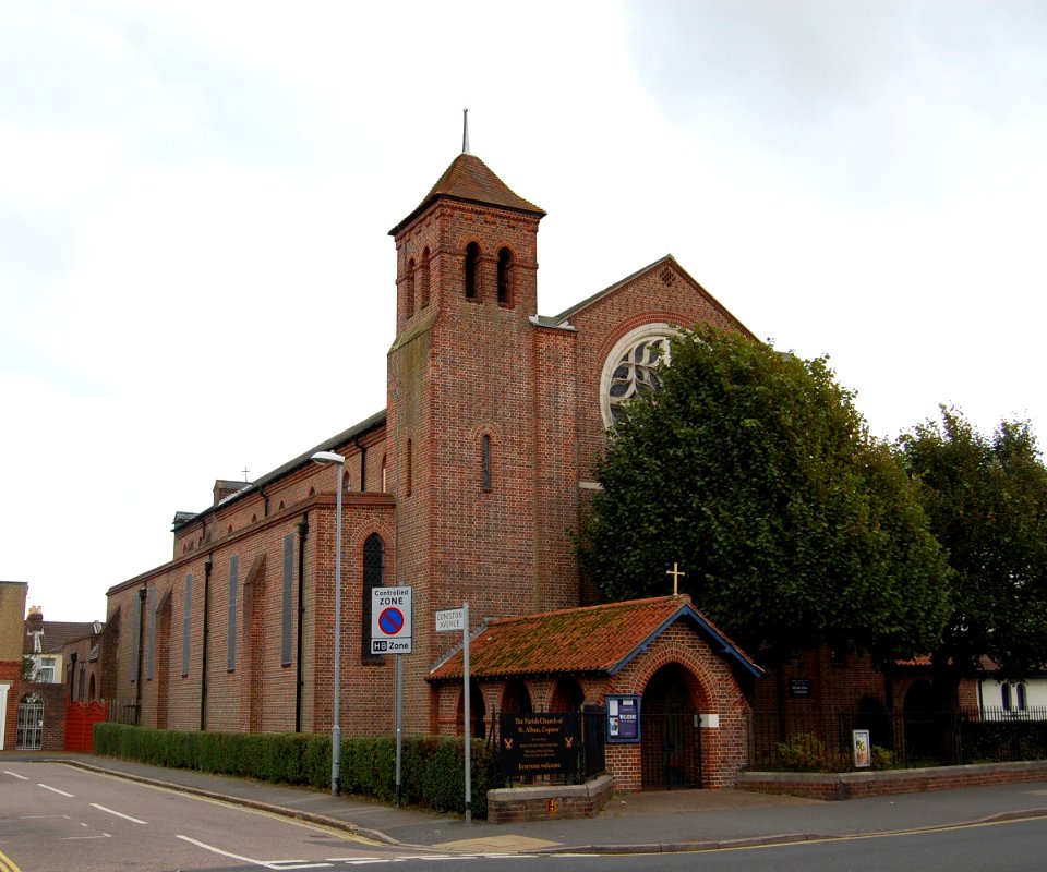 St Alban's Church, 104 Copnor Road, Copnor, Portsmouth (October 2017) (5)