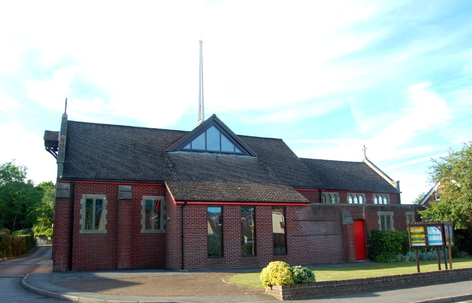 St Wilfrid's Church, Padnell Avenue, Cowplain (May 2019) (3)