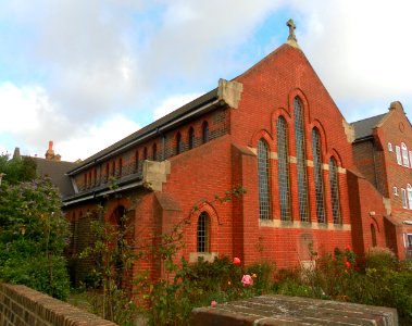 St Agnes Church, Whitley Road, Eastbourne (October 2012) (6)