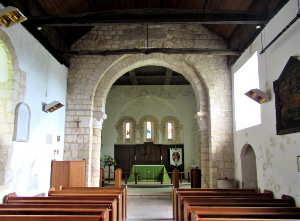 St Nicholas, Bramber, interior looking east 01