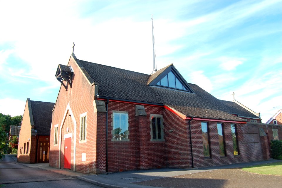 St Wilfrid's Church, Padnell Avenue, Cowplain (May 2019) (6)
