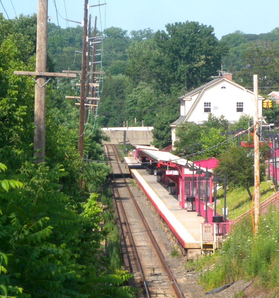 Sta fr Manhasset Av bridge jeh