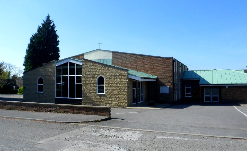 St Pius X RC Church, Horseshoe Lane East, Merrow (April 2014, from South) (1)