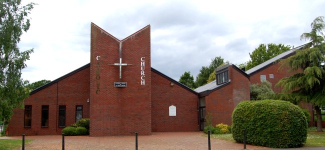 St Philip Howard's RC Church, Bishopsfield Road, Fareham (May 2019) (2)