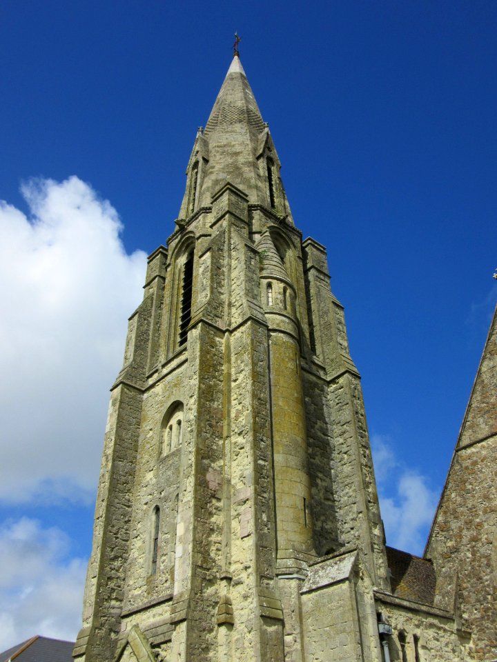 St Saviour-on-the-Cliff Church, Queens Road, Shanklin (July 2016) (3)