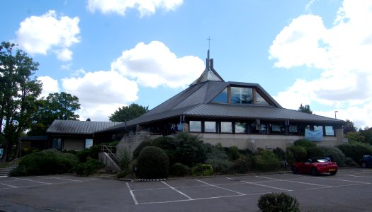 St Paul's Church, Northey Avenue, Howell Hill, near Ewell (July 2020) (3)