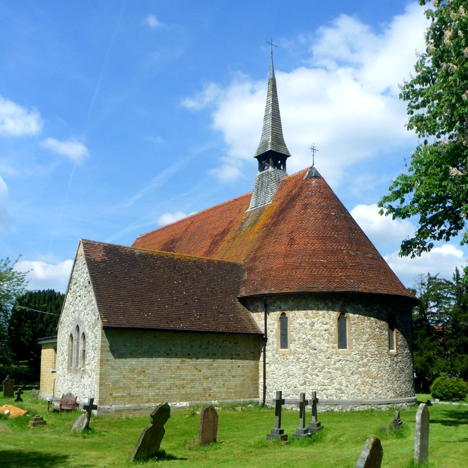 St Paul's Church, Poyle Road, Tongham (May 2014) (6)