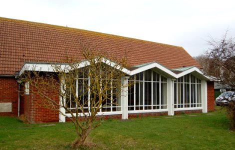 St Richard's Church, Etchingham Road, Langney, Eastbourne (February 2019) (3)