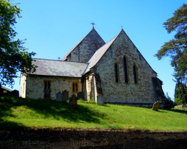 St Peter's Church, Beales Lane, Wrecclesham (May 2015) (3)