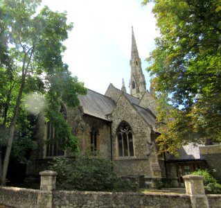 St Paul's Church, Church Road–Palace Road, East Molesey (NHLE Code 1031856) (July 2015) (7)