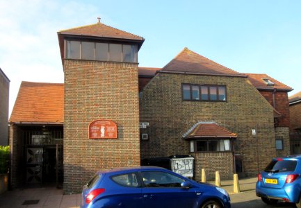 St Richard's Church, Egmont Road, The Knoll, Hangleton (December 2016) (3)