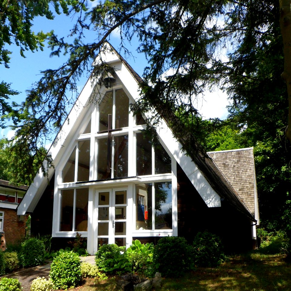 St Stephen-on-the-Downs Church, Rosebery Avenue, Langley Vale (August 2013) (2)