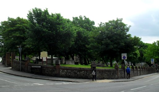St Nicholas' Churchyard, Brighton (June 2010)