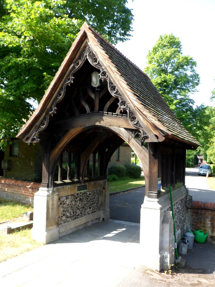 St Mary's Church, St Mary's Close, Fetcham (July 2013) (Lychgate) (2)