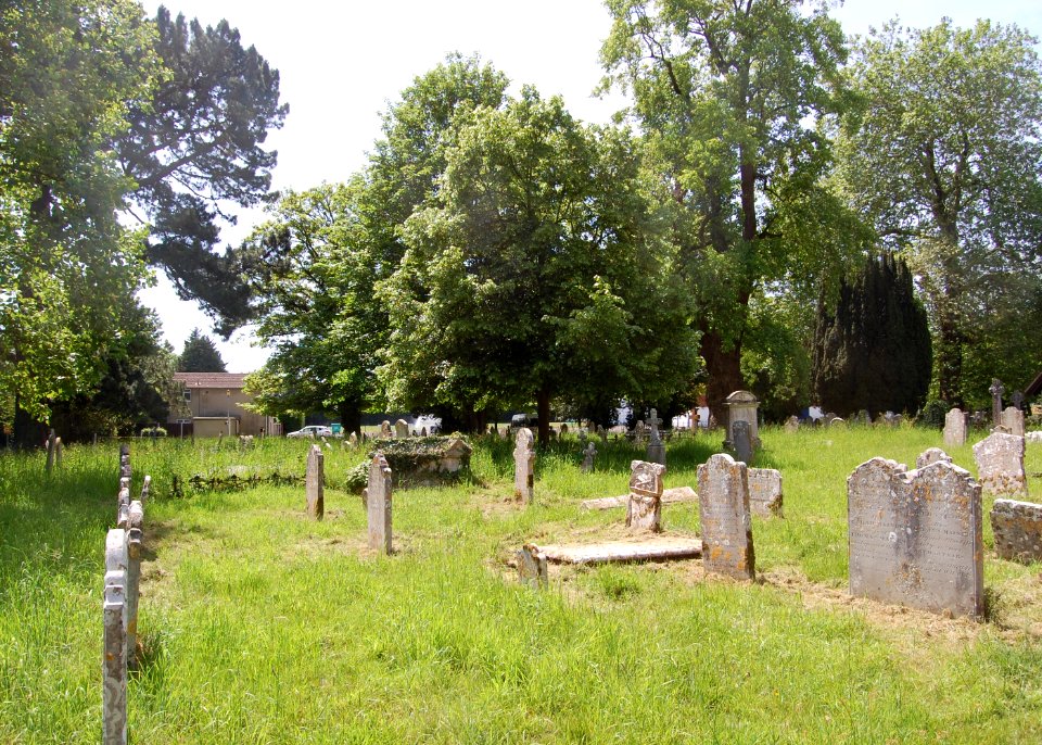 St Nicolas' Church, Stoneham Lane, North Stoneham (June 2019) (Churchyard) (1)