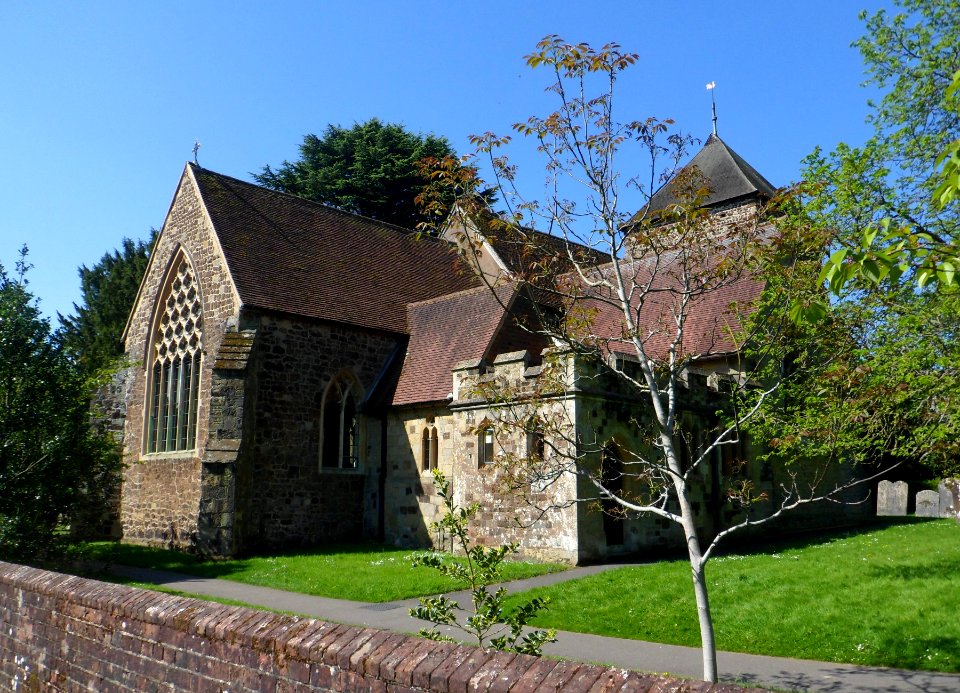 St Nicolas' Church, Church Lane, Cranleigh (May 2014) (2)