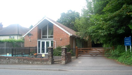 St Paul's United Reformed Church, Hill Brow Road, Hill Brow (July 2019) (5)