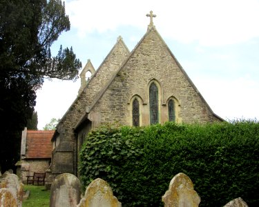 St Peter's Church, Church Road, Havenstreet (May 2016) (5)