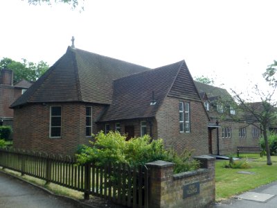 St Paul's Church, Warren Road, Nork (July 2013) (4)