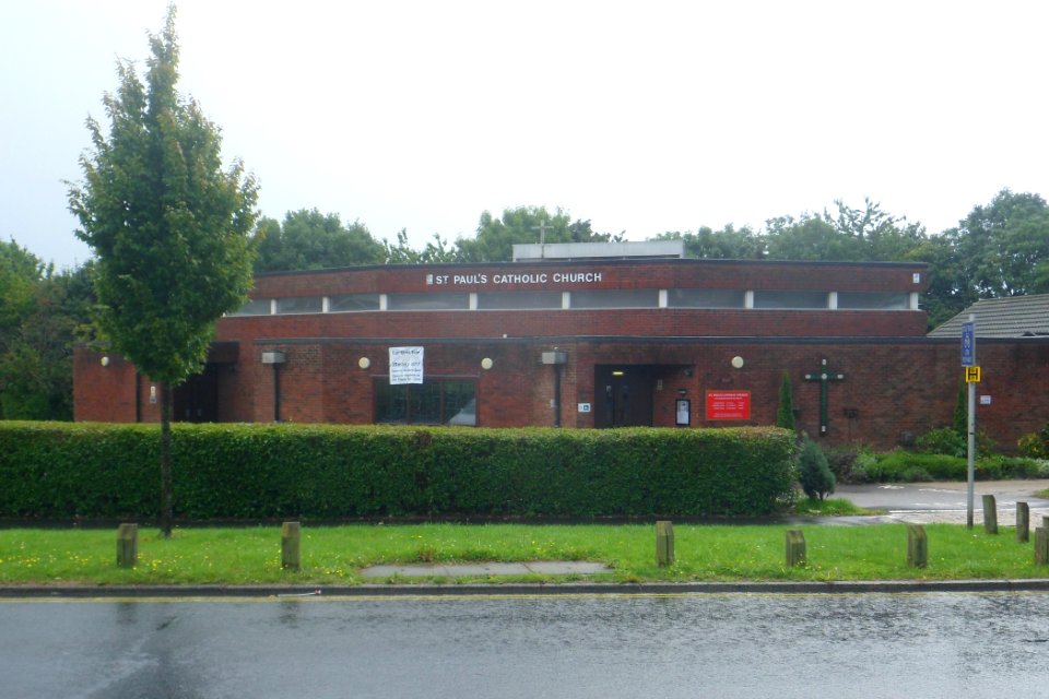 St Paul's RC Church, Allaway Avenue, Paulsgrove (August 2017) (2)