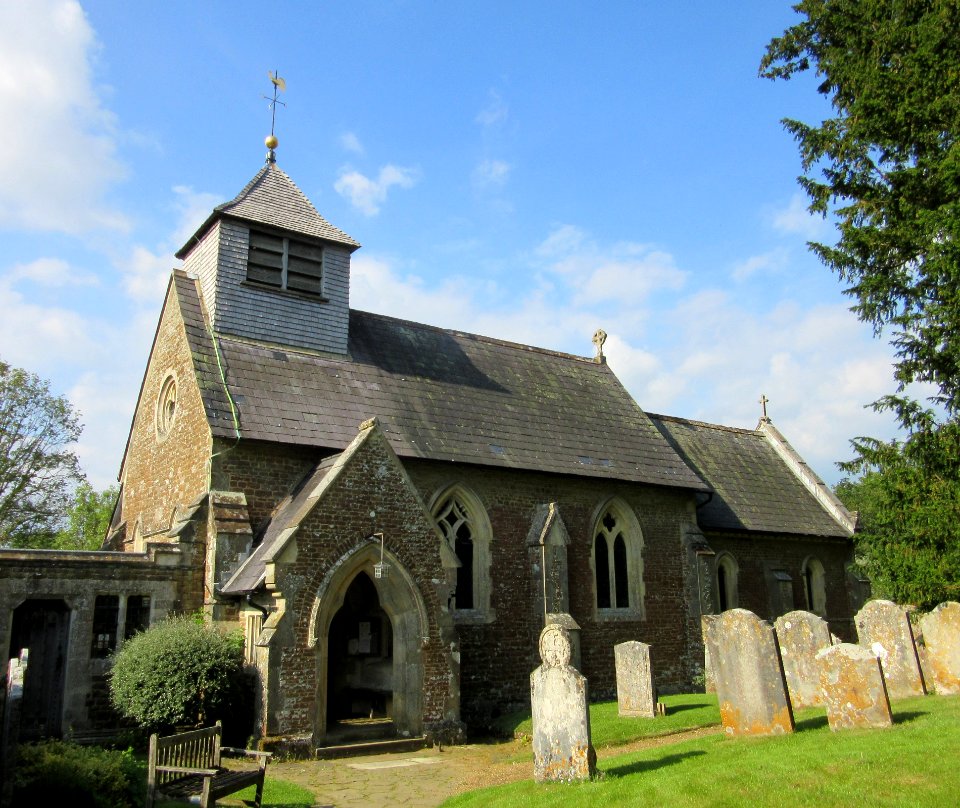 St Peter's Church, Church Lane, Hambledon (June 2015) (2)